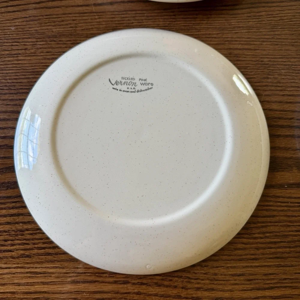 Vtg Vernon Ware Tickled Pink Dinner Plates 10